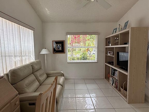 5th image of 5291 Grande Palm Cir