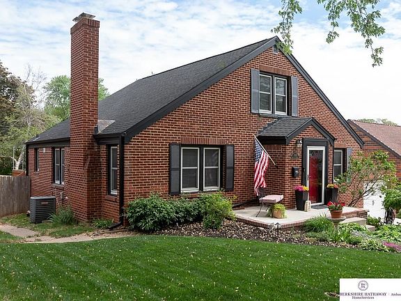 3rd image of 5140 Blondo St