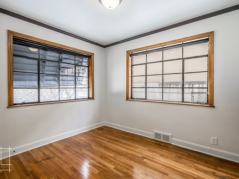 1374 E. Broad St. — Photo 1