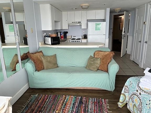 4th image of 1605 S Ocean Blvd. #1606