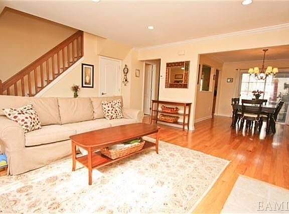 4th image of 5302 Applewood Cir Unit 5302