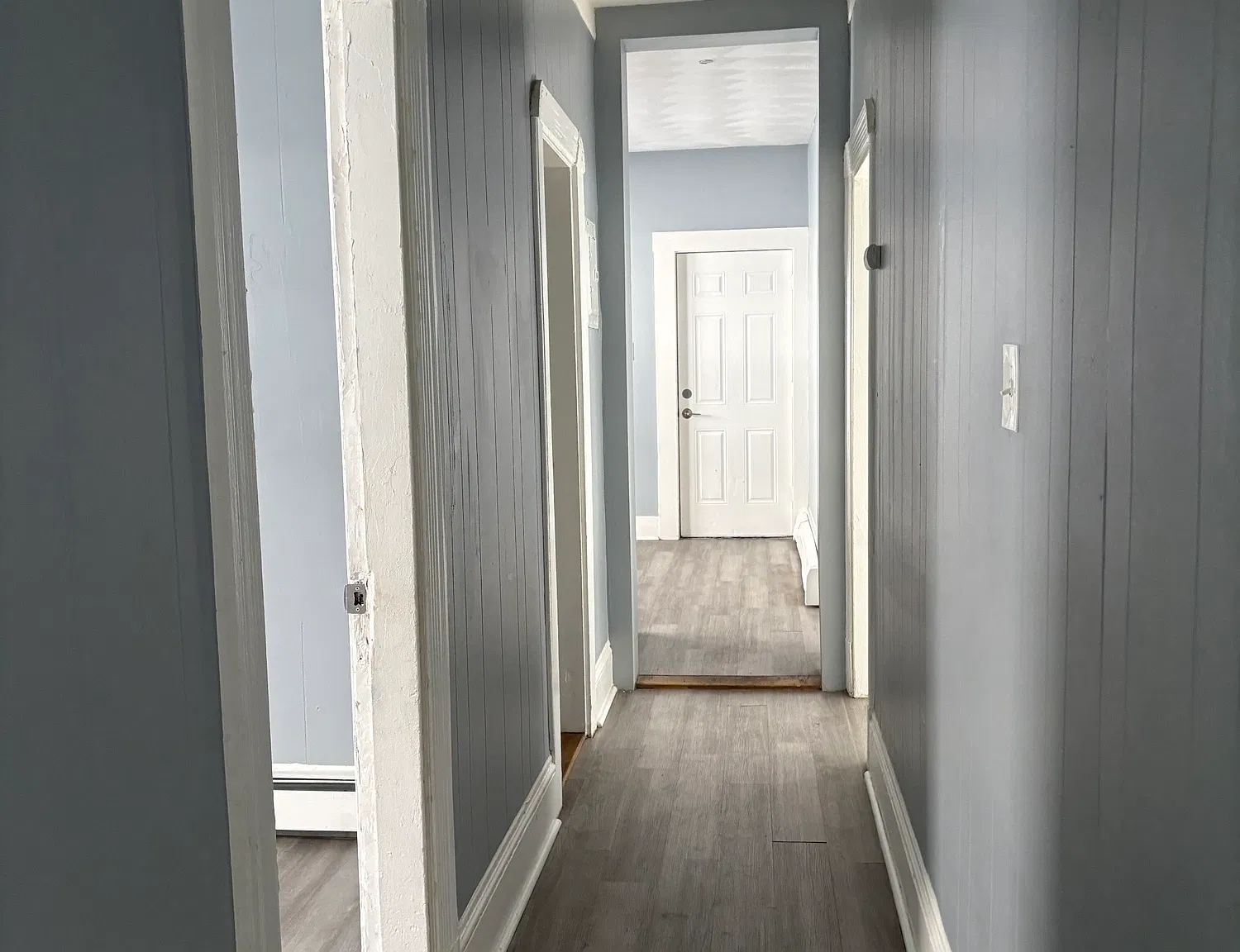 4 bed, 989 sqft, $3,400 — Photo 2