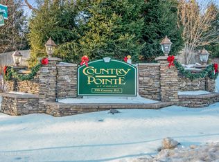 182 Kettles Ln, Medford, NY 11763