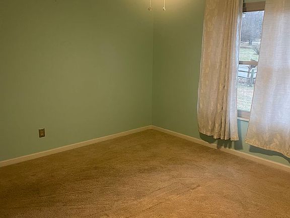 5th image of 4412 Shangri La Dr