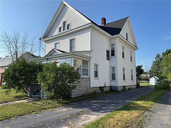 5th image of 20427 Sunrise Ave
