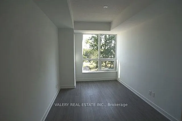 681 Yonge St #227 — Photo 11