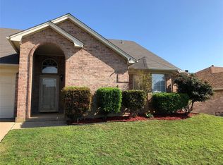 4203 Bent Oaks Dr, Arlington, TX 76001