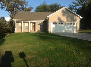 56 White Rd, Russellville, AR 72802