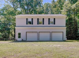 8269 Ark Rd, Gloucester, VA 23061