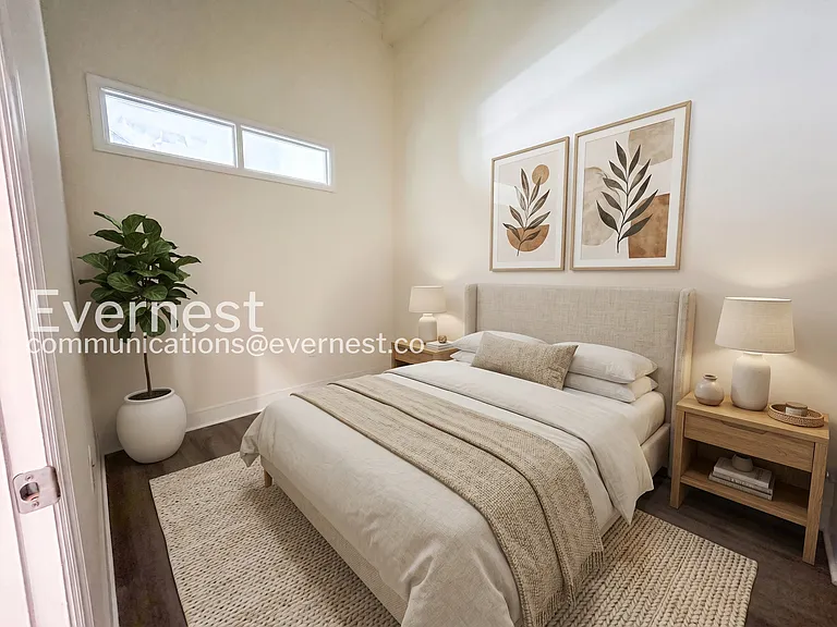 Berry Burk — Photo 10