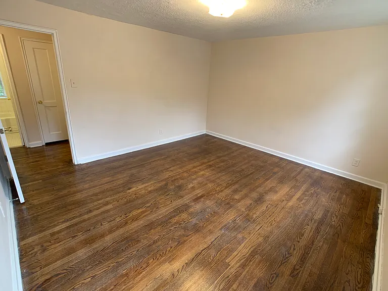 1691 Valley Ave — Photo 17