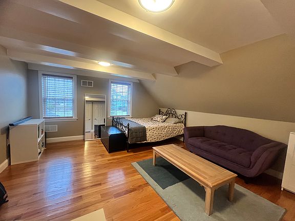 5th image of 416 Circuit St