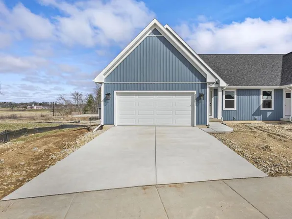 388 Lilac Lane #012, Stoughton, WI 53589