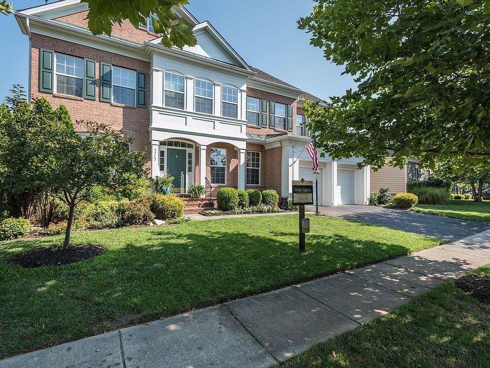 1st image of 44112 Riverpoint Dr
