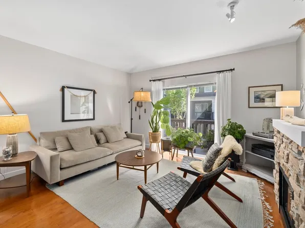 15233 34th Ave #34, Surrey, BC V3Z 2T7