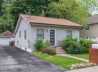345 Rutherford Ave, Franklin, NJ 07416