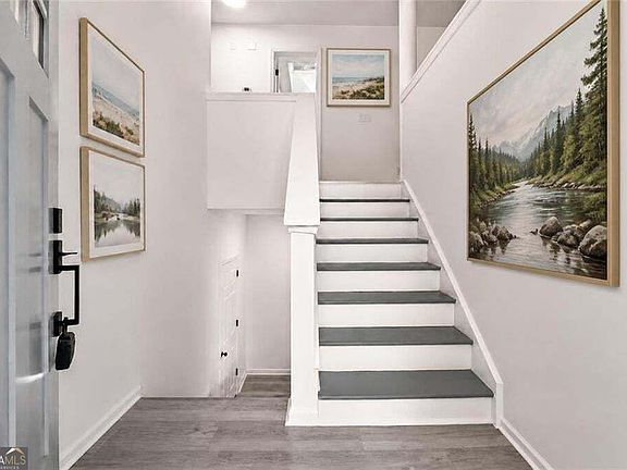 3rd image of 707 Copper Trace Way