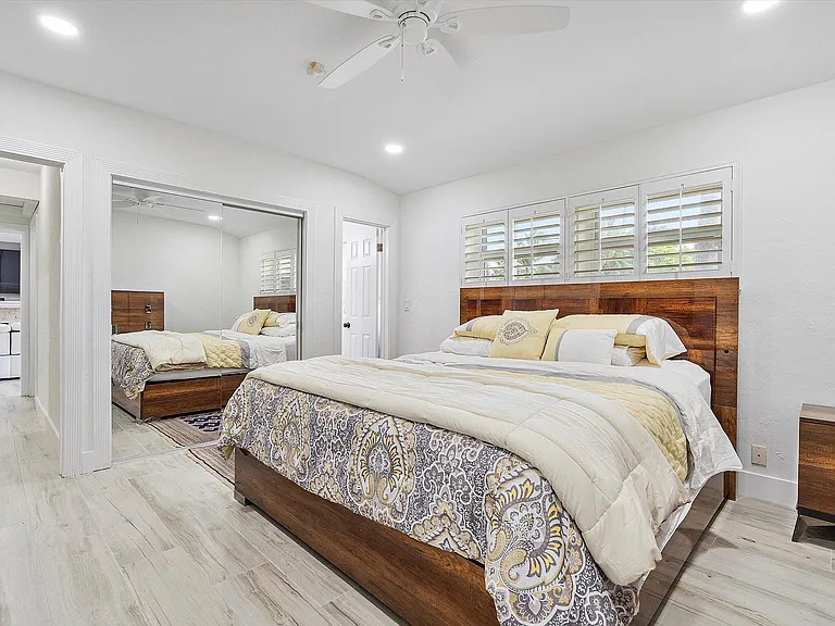 411 Poinciana Dr — Photo 33