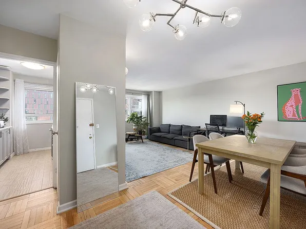 195 Adams St APT 11F, Brooklyn, NY 11201