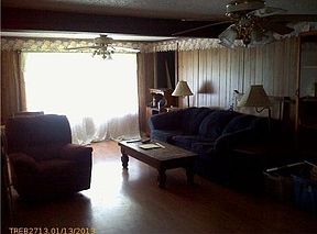 3rd image of 1495 Elm St