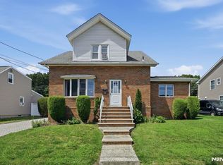 305 Falmouth Ave, Elmwood Park, NJ 07407