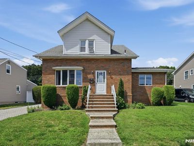 305 Falmouth Avenue, Elmwood Park, NJ, 07407