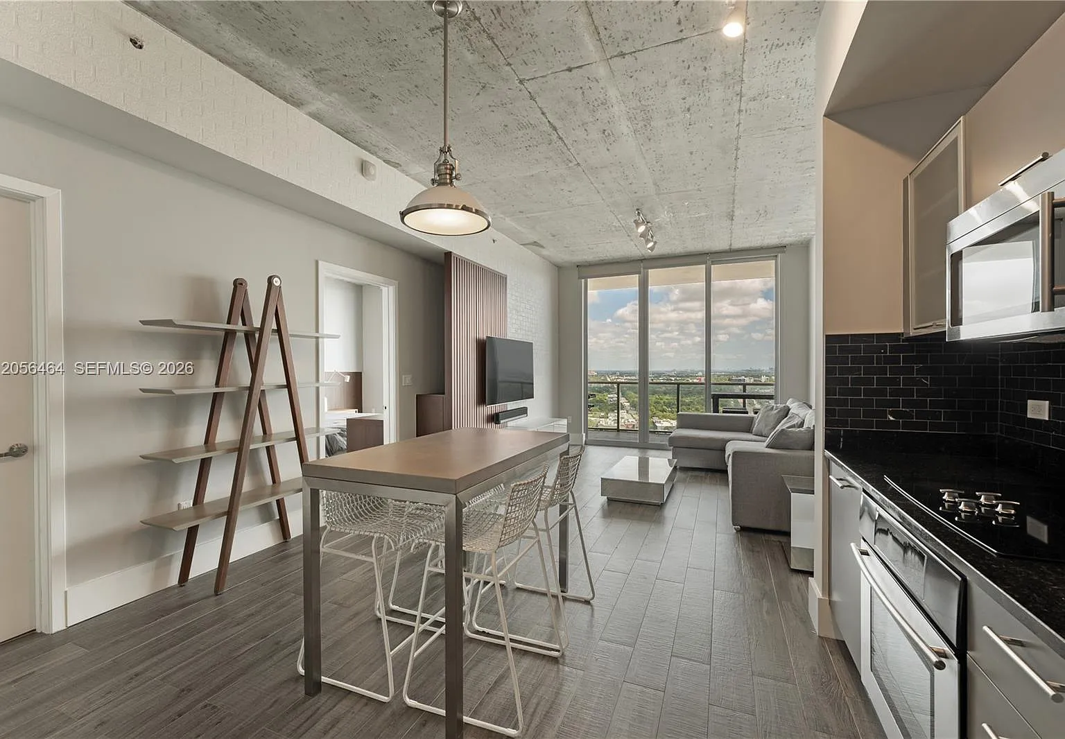 Two Midtown Miami Condo — Photo 2
