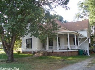 320 W Lockesburg St, Nashville, AR 71852