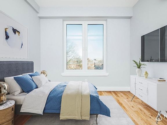2nd image of 1557 Fulton St #3E