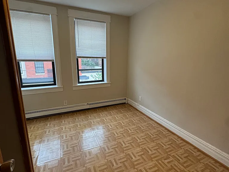 721 Kennedy Blvd — Photo 4