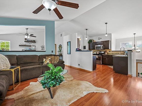 2nd image of 290 Nicole Dr Unit E