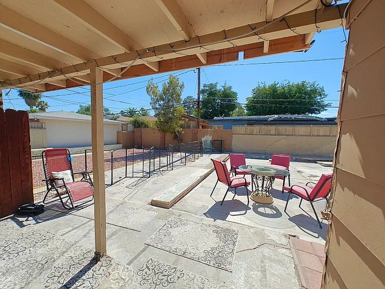 1122 Westwood Dr #1 — Photo 18