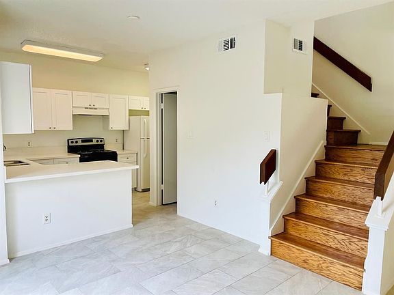 5th image of 2710 Grants Lake Blvd Unit M1