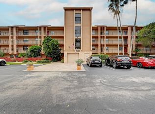 7320 Lake Circle Dr APT 207, Margate, FL 33063