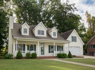 225 Cheshire Ln, Piney Flats, TN 37686