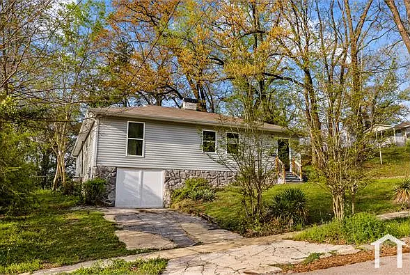 3 bed, 1517 sqft, $1,545 — Photo 3