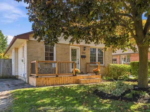 1362 Aldersbrook Rd, London, ON N6G 3J3