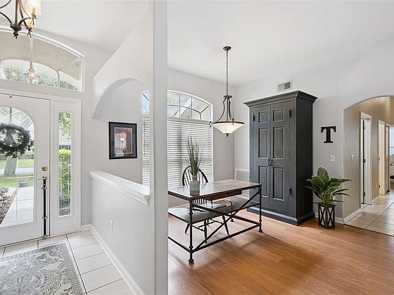 4th image of 1110 Shadowbrook Trl