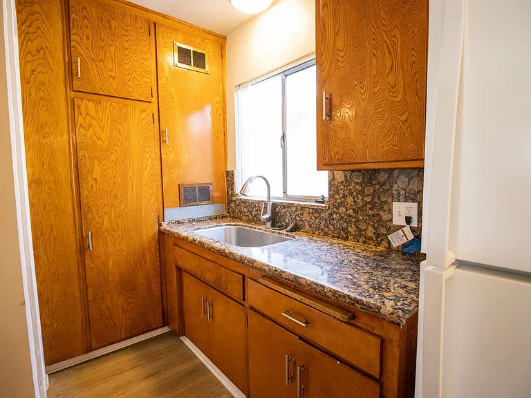 850 S Rosemead Blvd — Photo 12