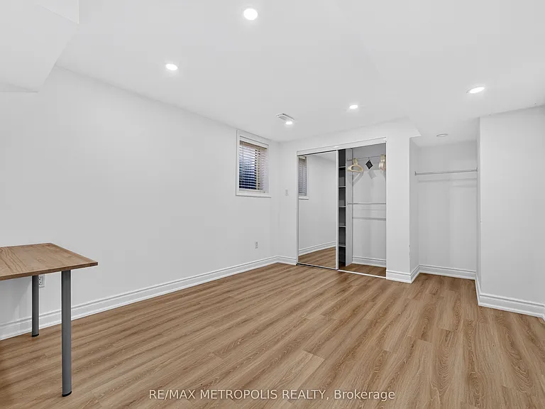 337 Old Harwood Ave #BASEMENT — Photo 13
