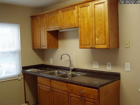 4th image of 6700 Delora Ave