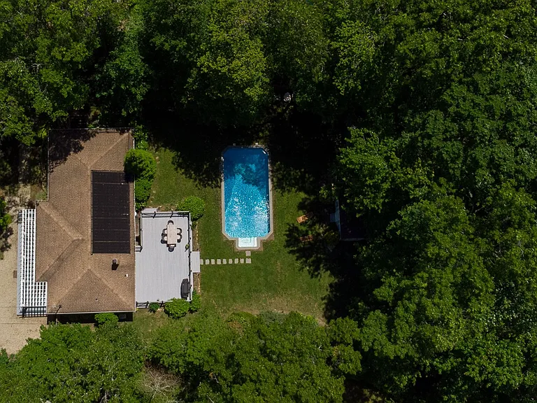 36 Tyrone Dr — Photo 23