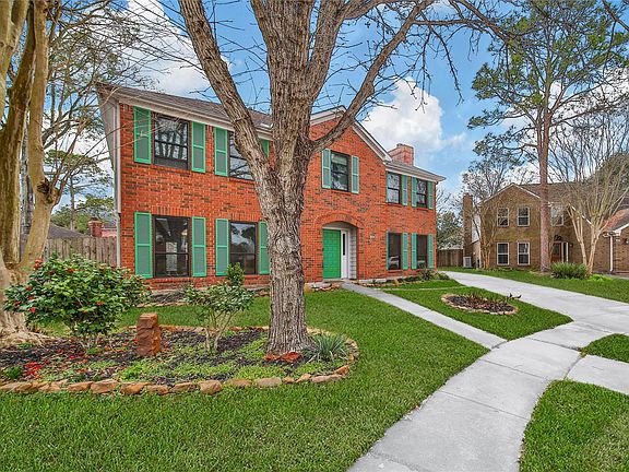 2nd image of 810 Noble Springs Rd