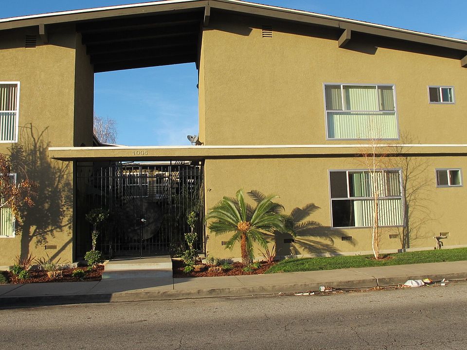 1st image of 1005 E Doran St APT F