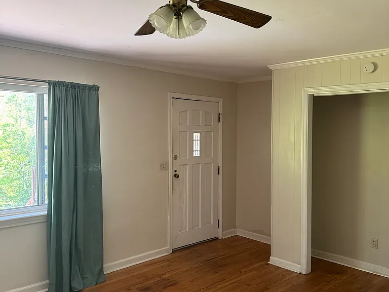 3321 Parker Ln — Photo 6