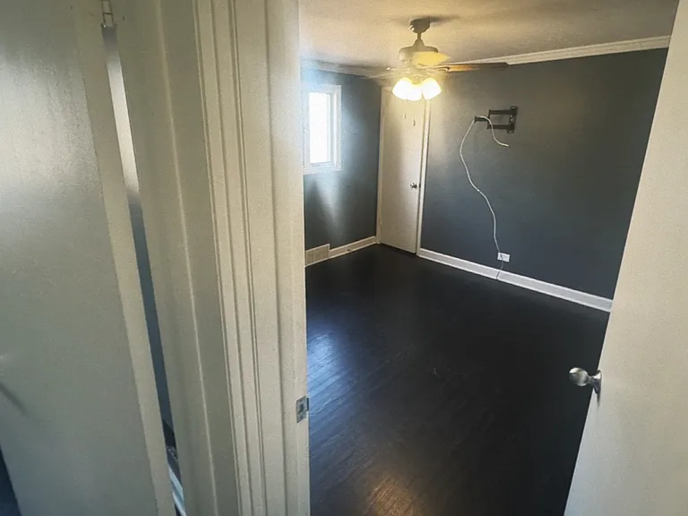 5130 S Sayre Ave — Photo 5
