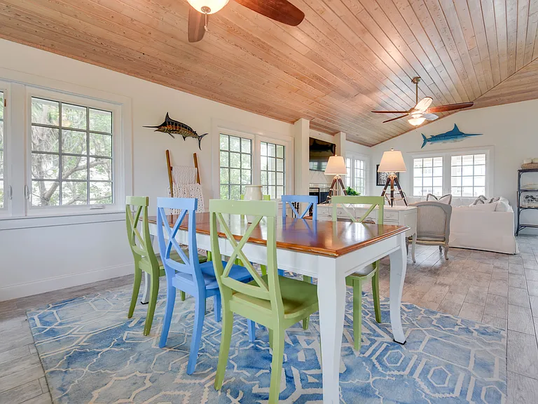320 W Indies Dr — Photo 14