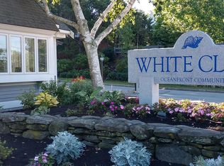 214 White Cliff Dr, Plymouth, MA 02360