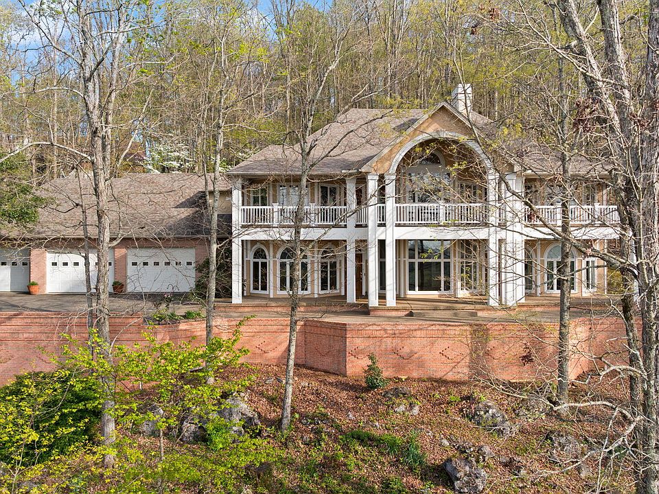 1st image of 3396 Woodhaven Dr