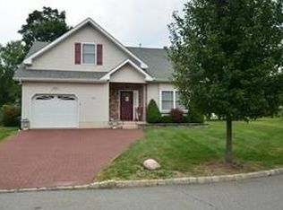 107 Russell Ct, Hackettstown, NJ 07840